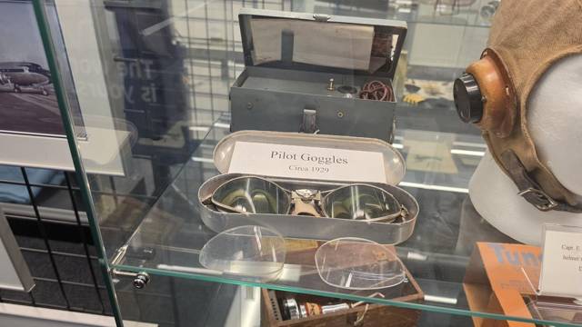 Pilot goggles, circa 1929