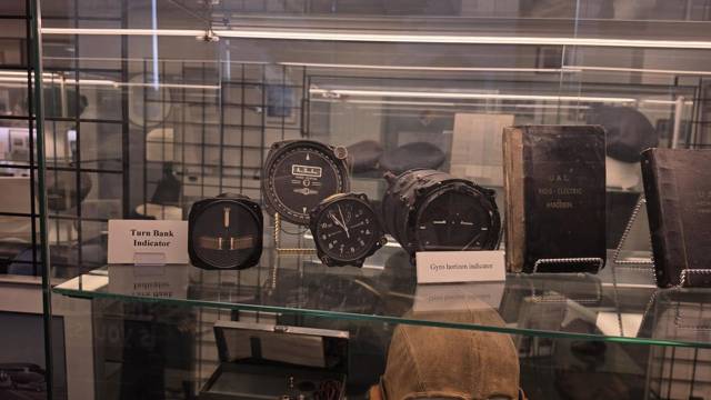 Turn-bank and flight instruments with logbooks